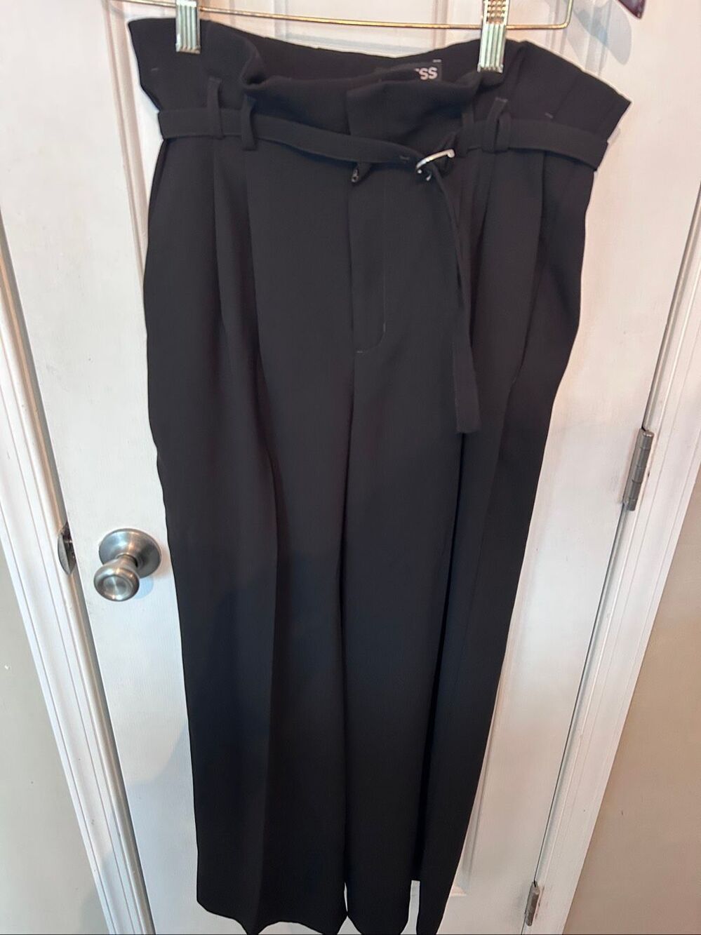 Express wide leg high-rise dress pants size 8 stylish work attire
